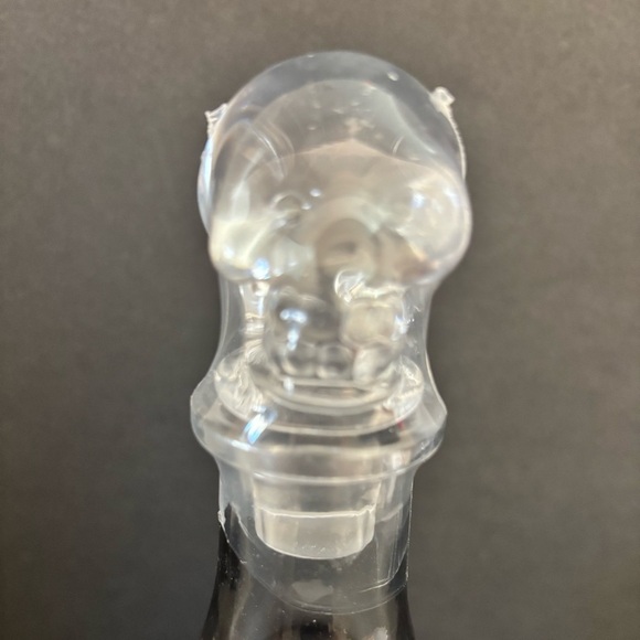 Skull Whiskey Decanter w/ A Skull Stopper &Smoked Grey Glass Bulbous 9.5” NEW - Picture 6 of 9